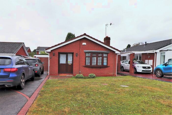 2 Bedroom Detached Bungalow To Rent In Muirfield Close, Whitestone, Nuneaton, CV11