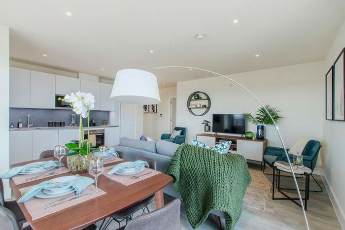 2 Bedroom Flat To Rent In Union Wharf, Greenwich, London, SE8