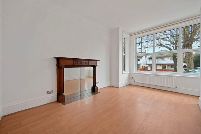 1 Bedroom Flat To Rent In Stanley Road, Sutton, SM2