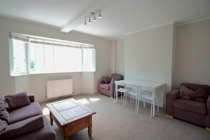 3 Bedroom Flat To Rent In Brixton Village, Coldharbour Lane, Brixton, SW9