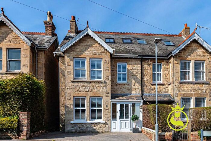 4 Bedroom Semi Detached House For Sale In Whitefield Road, Poole, BH14