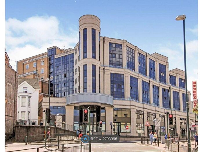 1 Bedroom Flat To Rent In Commercial Road, Bournemouth, BH2