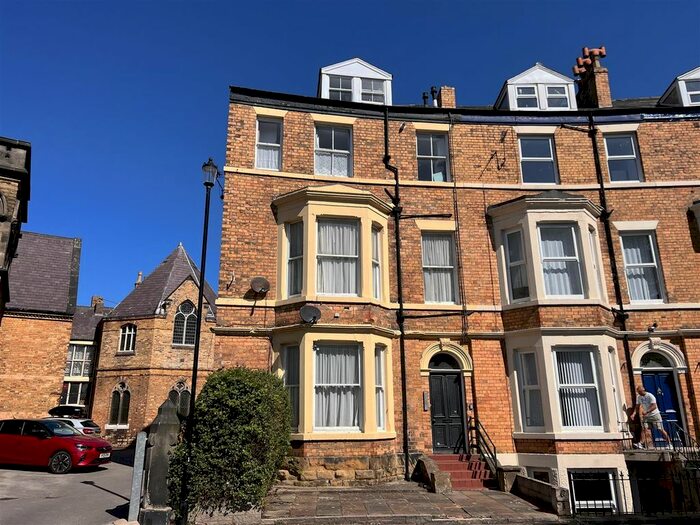 2 Bedroom Flat To Rent In Albemarle Crescent, Scarborough, YO11