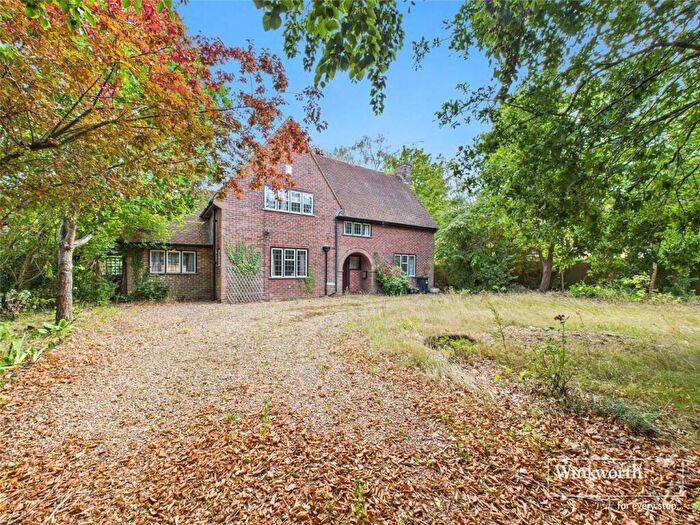 4 Bedroom Detached House For Sale In Old Bath Road, Sonning, Reading, Berkshire, RG4