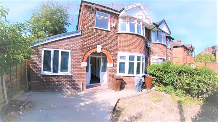 5 Bedroom Semi-Detached House To Rent In Moorfield Avenue, Manchester, M20