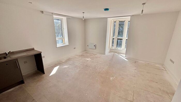 2 Bedroom Apartment To Rent In Madeira Road, Weston Super Mare, BS23