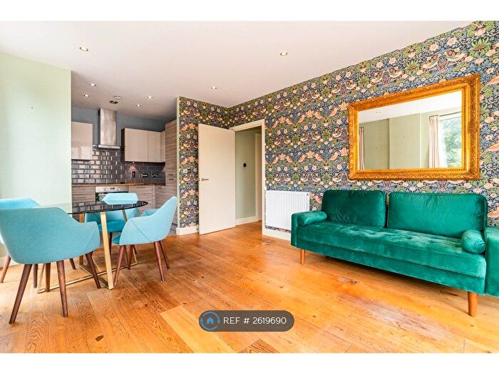 2 Bedroom Flat To Rent In City Mill Apartments, London, E8