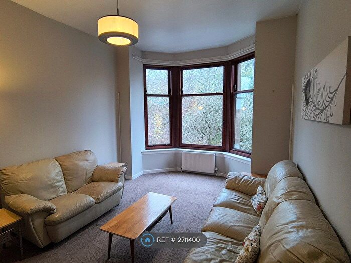 2 Bedroom Flat To Rent In Benview Street, Glasgow, G20