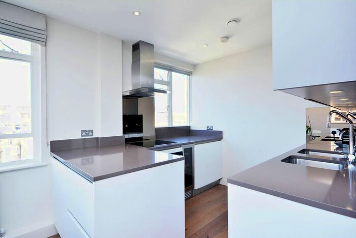 2 Bedroom Flat To Rent In Park Crescent, Marylebone, London, W1B