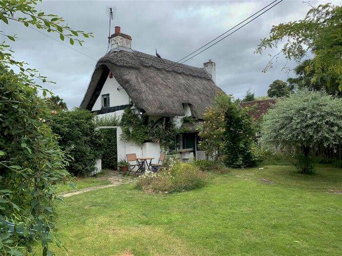 2 Bedroom Detached House For Sale In Coughton Lane, Coughton, Alcester, B49