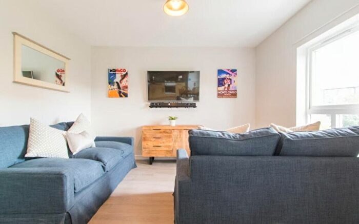 4 Bedroom Flat To Rent In Morrison Circus, Haymarket, Edinburgh, EH3