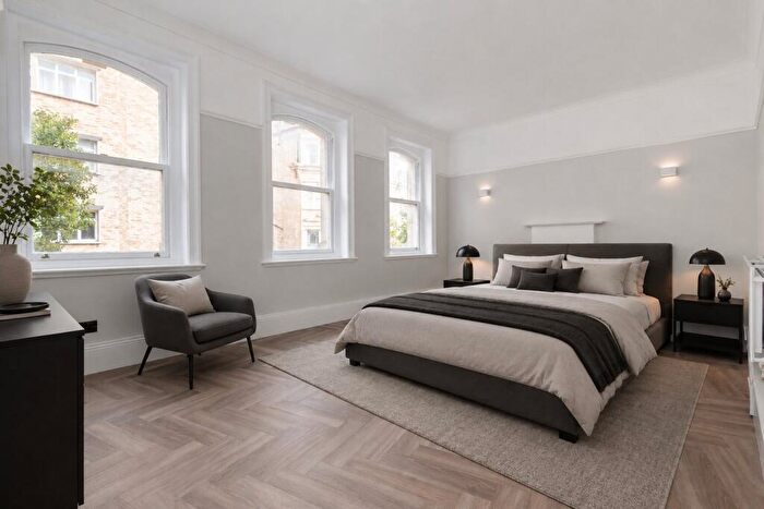 3 Bedroom Flat To Rent In Richmond Hill, Bournemouth, BH2