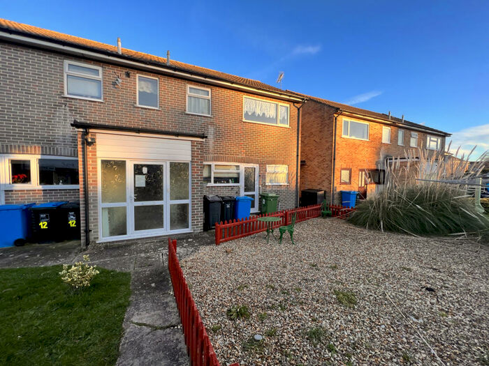 1 Bedroom Flat To Rent In Freshwater Drive, Hamworthy, Poole, Dorset, BH15