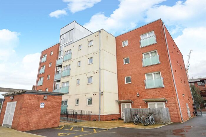 1 Bedroom Apartment To Rent In Malcolm Place, Caversham Road, Reading, RG1