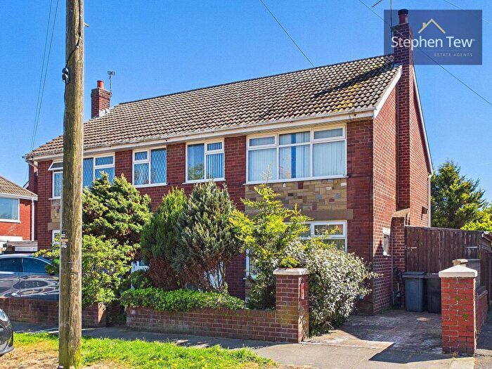 4 Bedroom Semi-Detached House For Sale In Kimberley Avenue, Blackpool, FY4