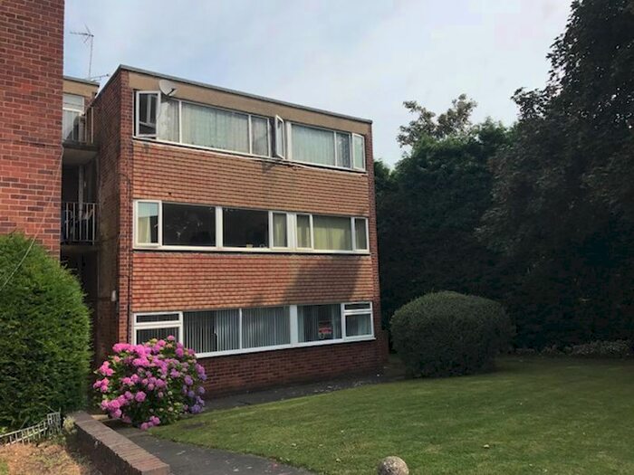 2 Bedroom Flat To Rent In Comrie Close, Wyken, Coventry CV2