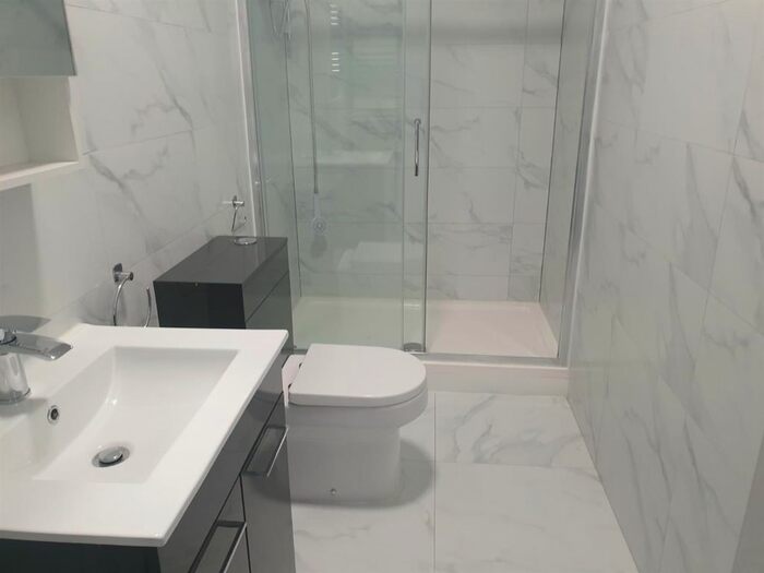 1 Bedroom Flat To Rent In Station Road, Desborough, Kettering, NN14