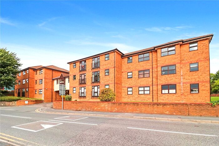 2 Bedroom Flat To Rent In Station Approach, Station Road, Kings Langley, WD4