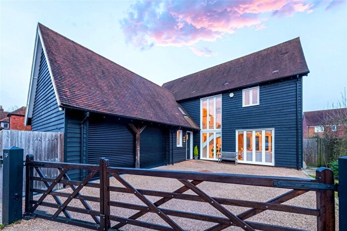 4 Bedroom Detached House For Sale In Malthouse Lane, Horley, Surrey, RH6