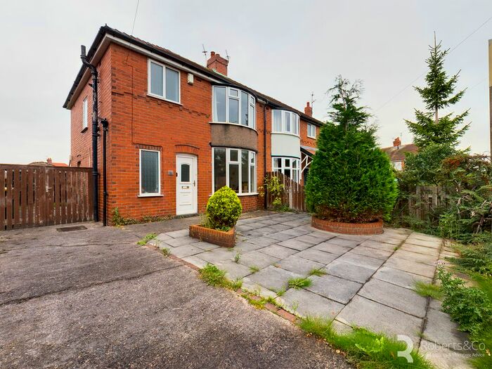 Houses for sale & to rent in PR2 1AN, Pedders Lane, Ashton Preston