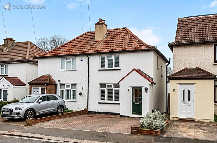 3 Bedroom Semi Detached House For Sale In Stanhope Road, Carshalton, SM5