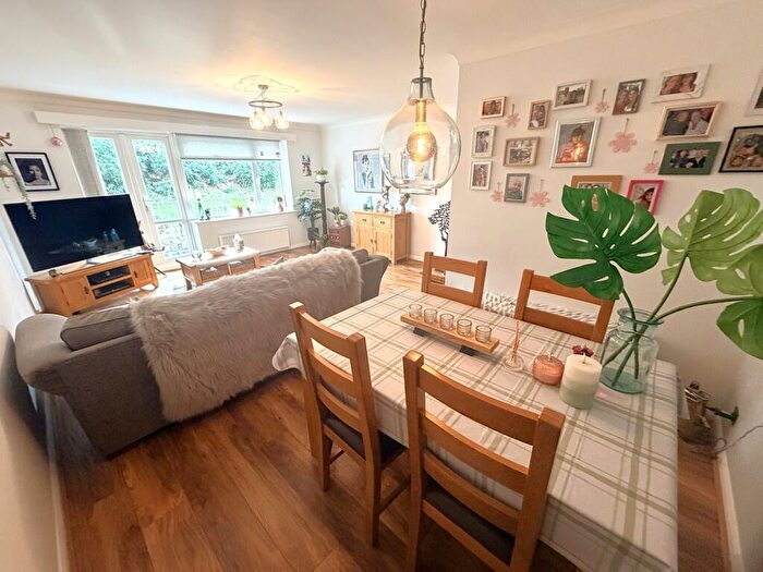 2 Bedroom Apartment For Sale In Bournemouth Road, Ashley Cross, BH14