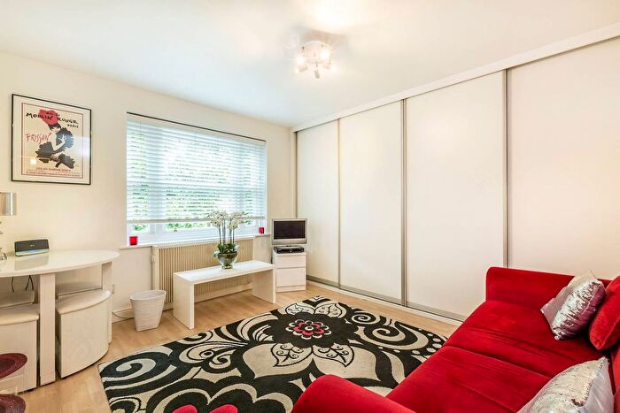 Studio To Rent In Pembridge Gardens, Notting Hill Gate, London, W2