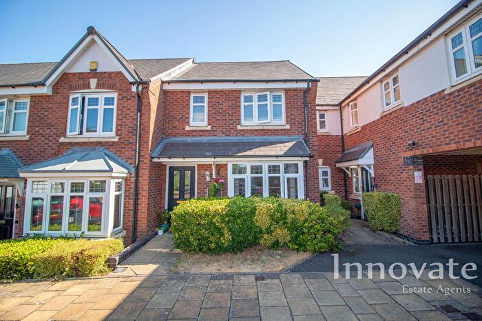 2 Bedroom Terraced House For Sale In Cardinal Close, Birmingham, B17