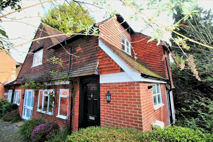 1 Bedroom Flat To Rent In Worships Hill, Riverhead, Nr Sevenoaks, Kent, TN13