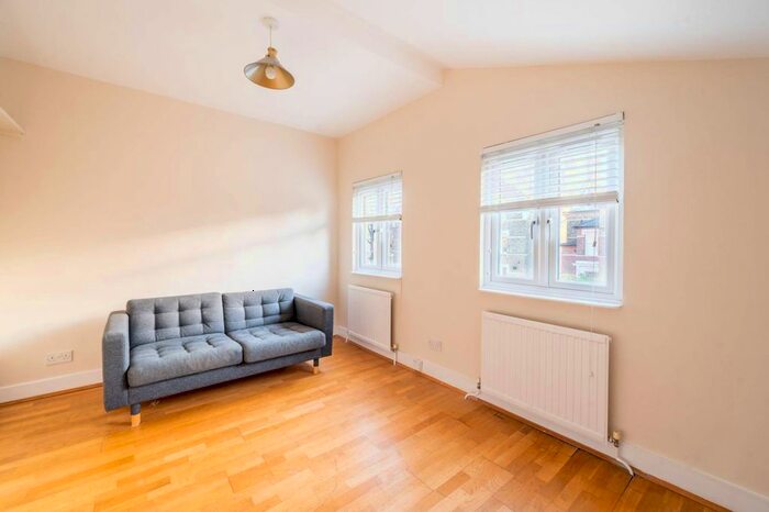 1 Bedroom Flat To Rent In Abbeville Road, Abbeville Village, London, SW4