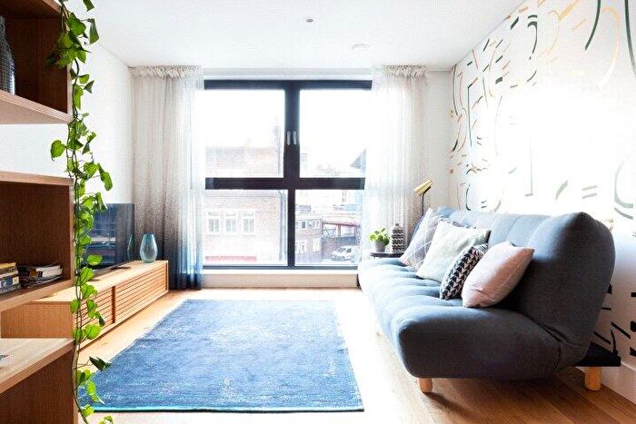 1 Bedroom Flat To Rent In Danestone Court, Commercial Road, London, E1