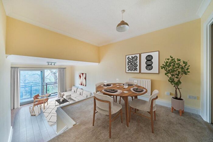 1 Bedroom Apartment For Sale In Oaklands Road, Bromley, BR1