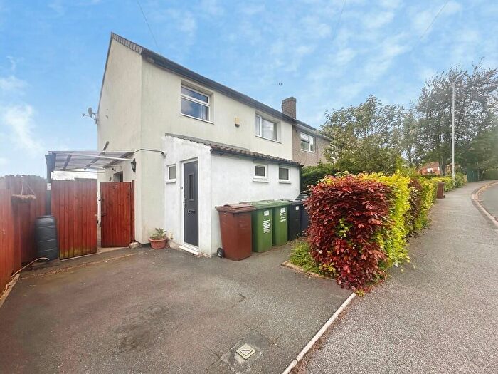 3 Bedroom Semi-Detached House For Sale In Silk Mill Drive, Horsforth, Leeds, LS16