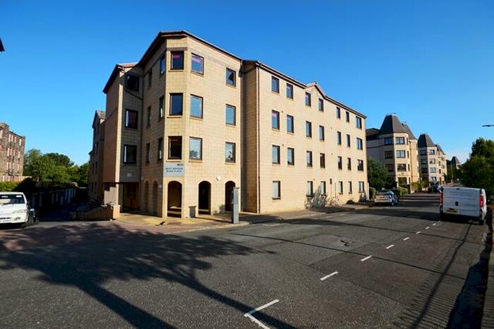 5 Bedroom Flat To Rent In West Bryson Road Edinburgh United Kingdom, EH11