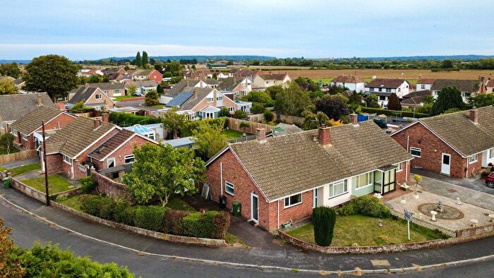 3 Bedroom Semi Detached Bungalow To Rent In Southview Road, Westonzoyland, Bridgwater, Somerset, TA7