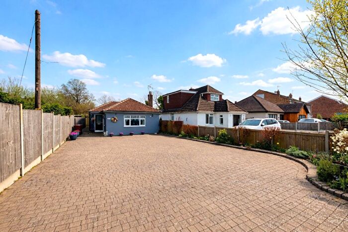 2 Bedroom Bungalow For Sale In Walderslade Road, Walderslade, Kent, ME5