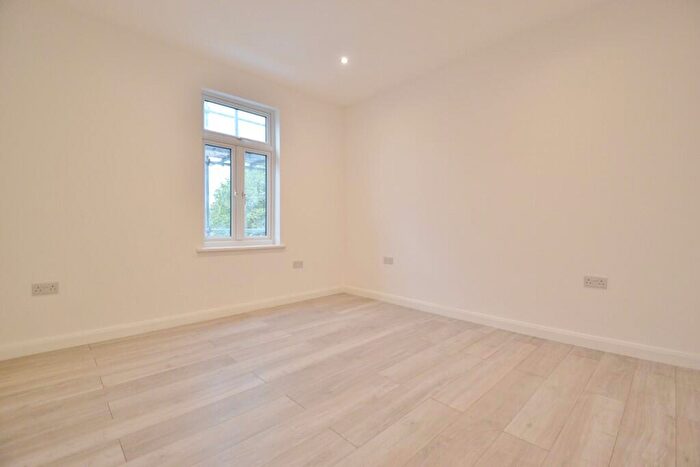 1 Bedroom Apartment To Rent In Long Ditton, Surbiton, KT6