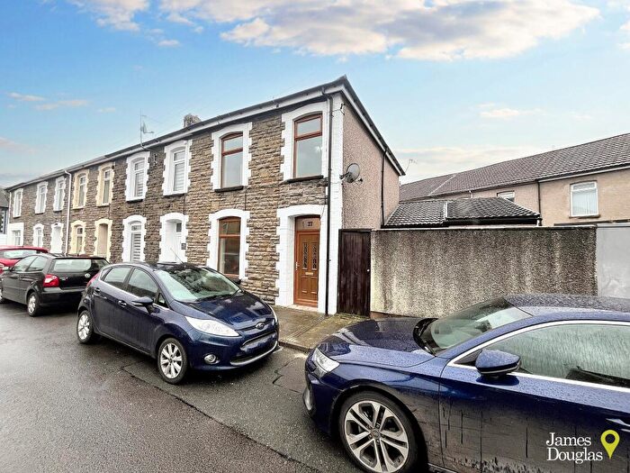 3 Bedroom End Of Terrace House For Sale In Alpha Street, Trallwn, Pontypridd, CF37