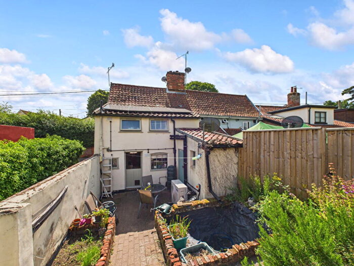2 Bedroom End Of Terrace House For Sale In High Street, Wickham Market, IP13