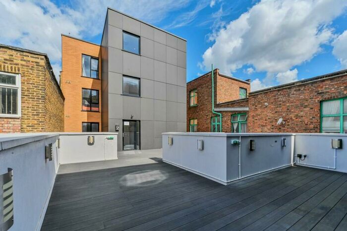 1 Bedroom Flat To Rent In Sheila Court, Walthamstow, London, E17