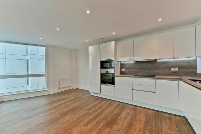 1 Bedroom Flat To Rent In Rope Street, London, SE16