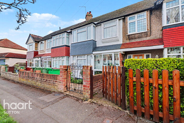 3 Bedroom Terraced House For Sale In Poulton Avenue, Sutton, SM1