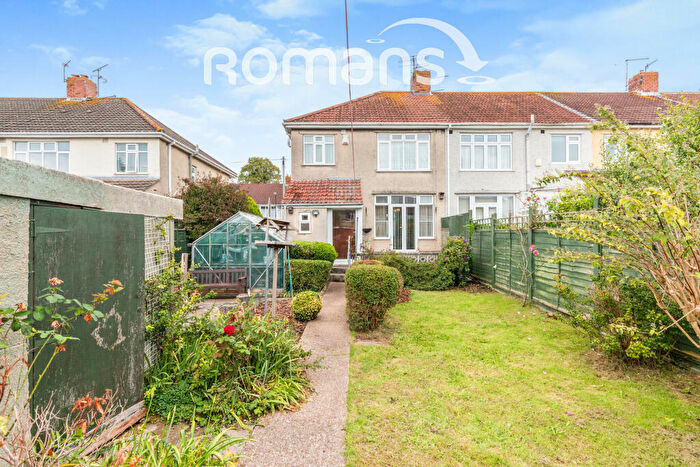 3 Bedroom End Of Terrace House To Rent In Stoneleigh Crescent, Knowle, BS4