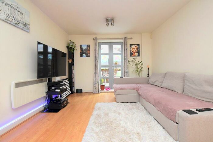 1 Bedroom Apartment To Rent In Hazeleigh House, Market Link, Romford, Essex, RM1