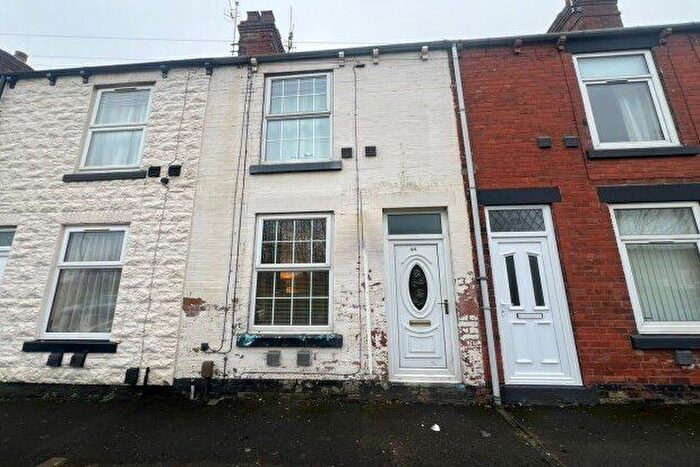 2 Bedroom Terraced House To Rent In Albert Street North, Chesterfield, S41