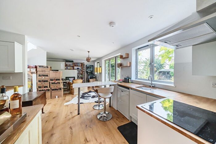 2 Bedroom Detached House For Sale In Palace Road, East Molesey, KT8