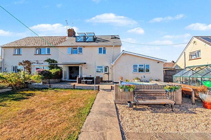 4 Bedroom Semi-Detached House For Sale In Sturminster Newton, DT10