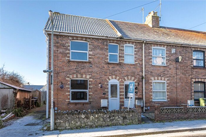 2 Bedroom End Of Terrace House For Sale In Seaton Road, Yeovil, Somerset, BA20