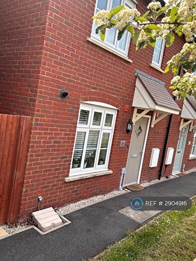 3 Bedroom Semi-Detached House To Rent In Cranley Crescent, Aylesbury, HP19