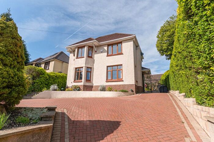 3 Bedroom Detached House For Sale In Cefn Road, Rogerstone, NP10